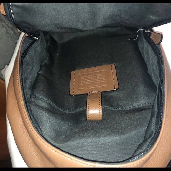 Designer coach cross body back pack - Picture 2 of 7